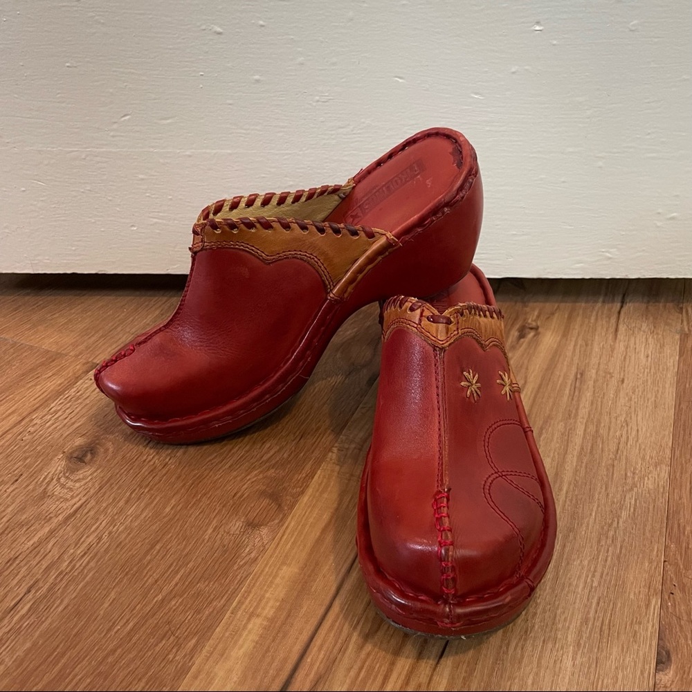 Pikolonos Vintage Red Leather Clogs/Mules